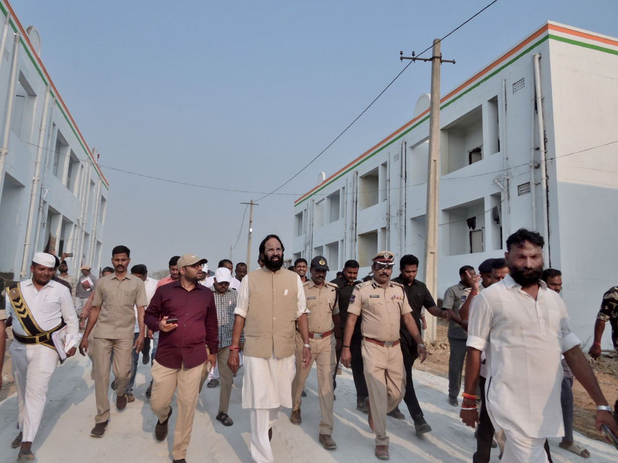 ఉత్తమ్ కుమార్ రెడ్డి ముఖ్యమంత్రి కార్యక్రమాలకు సందర్శన