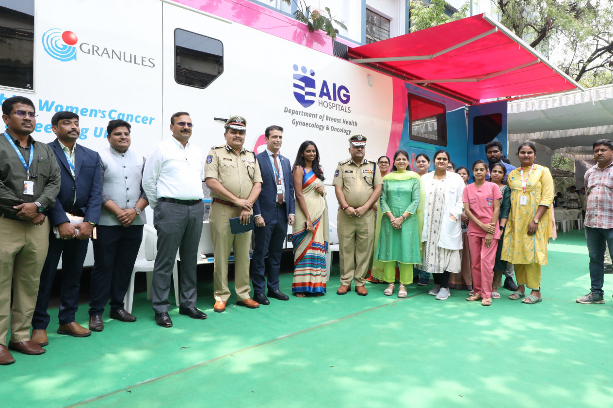 మహిళా ఉద్యోగినుల కోసం మెడికల్ క్యాంపును ప్రారంభించిన డిజిపి డాక్టర్ జితేందర్ ఐపీఎస్
