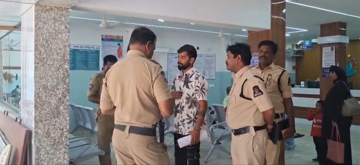 మధురానగర్‌లో రౌడీమూకల దౌర్జన్యం.. ఫ్టాట్‌ ఖాళీ చేయాలని కుటుంబంపై దాడి..!
