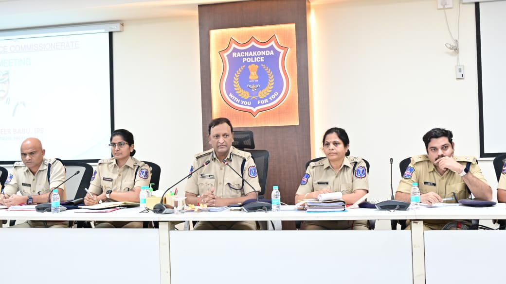 పెండింగ్ లో ఉన్న యుఐ కేసులను వెంటనే పరిష్కరించాలి. సీపీ సుధీర్ బాబు..