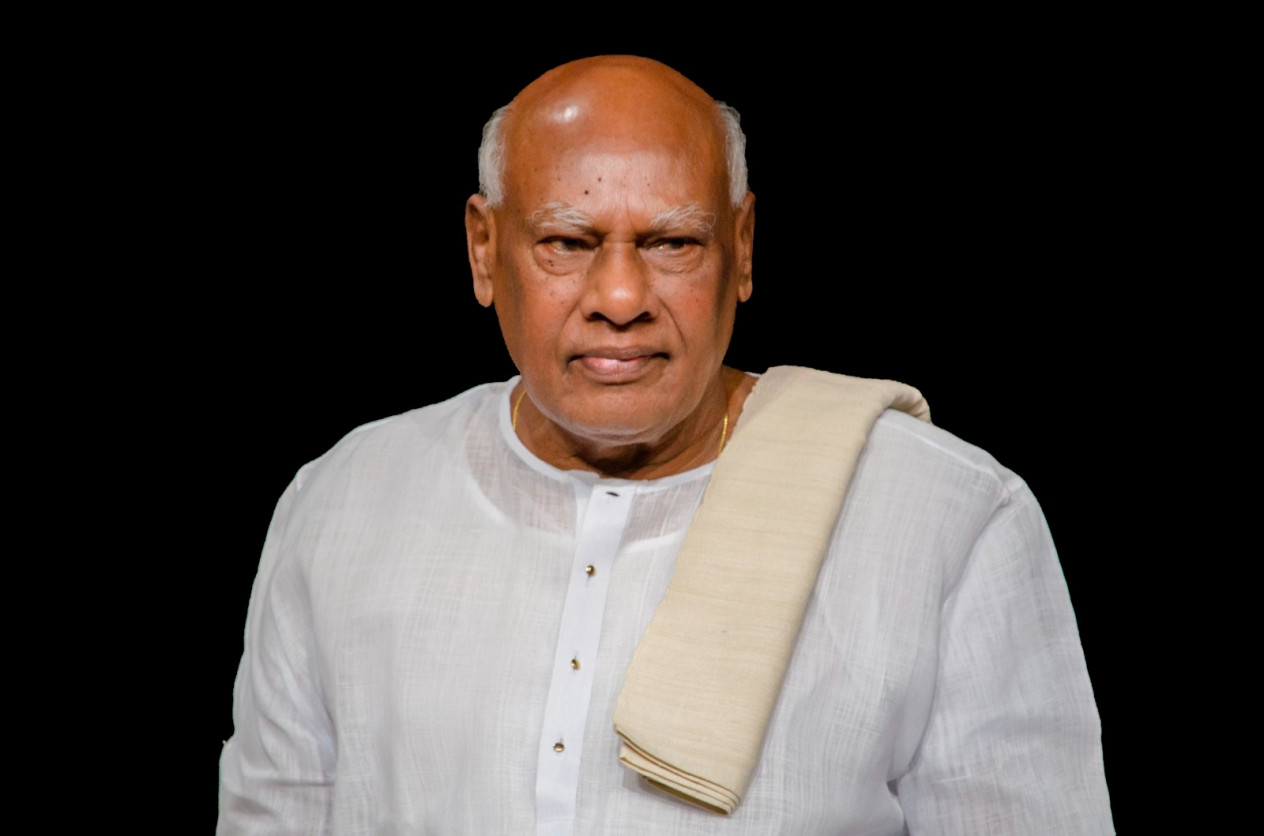  త్వరలో మాజీ ముఖ్యమంత్రి రోశయ్య కాంస్య విగ్రహం 